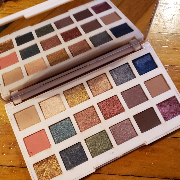 Ciaté London the editor palette new england - Picture 1 of 3